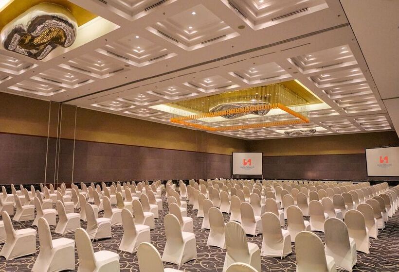 Отель Swissbel Mangga Besar