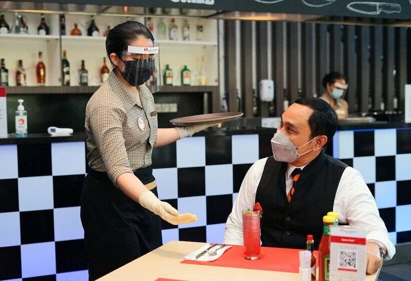 Отель Swissbel Mangga Besar