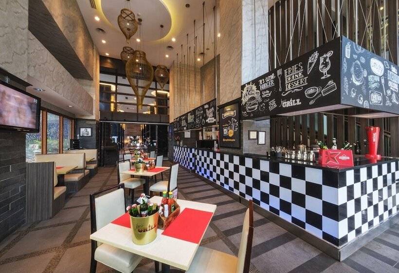 Отель Swissbel Mangga Besar