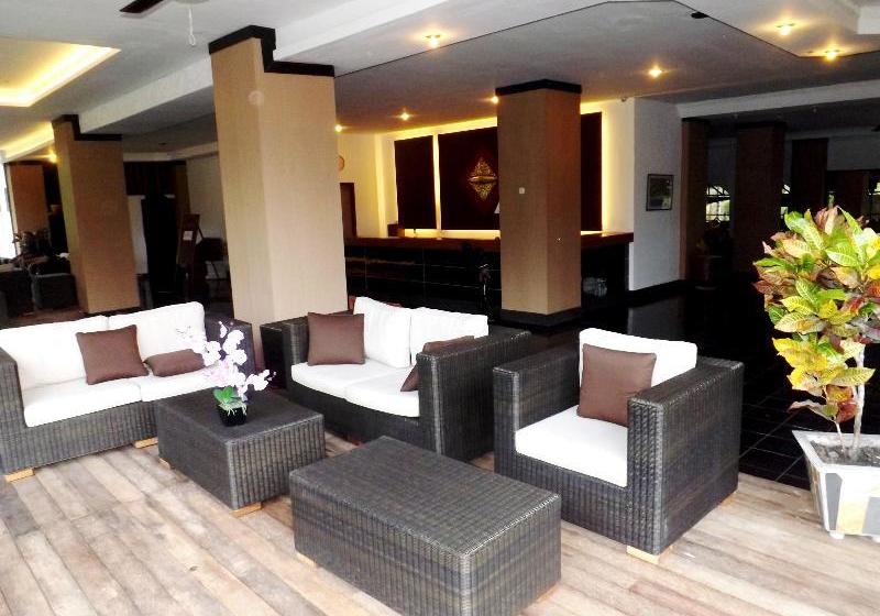 호텔 Tasik Ria Resort