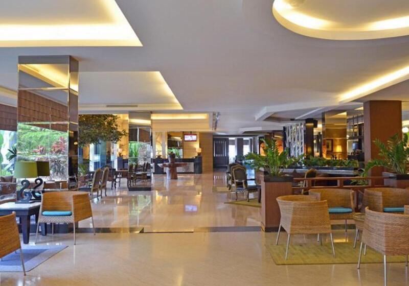 Отель The Axana