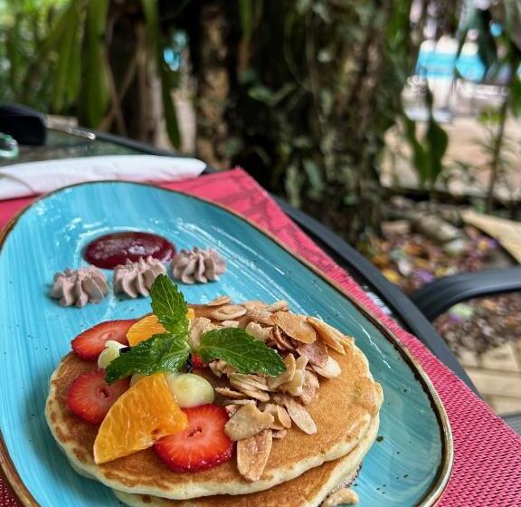 호텔 The Falls At Manuel Antonio