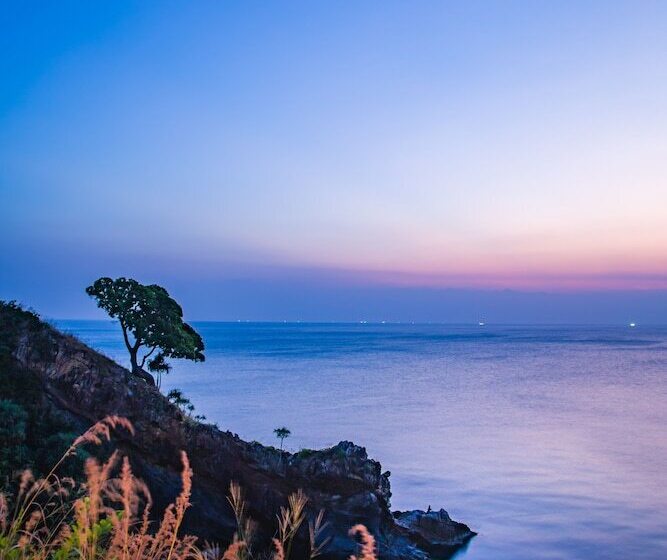 Отель The Houben Adult Only