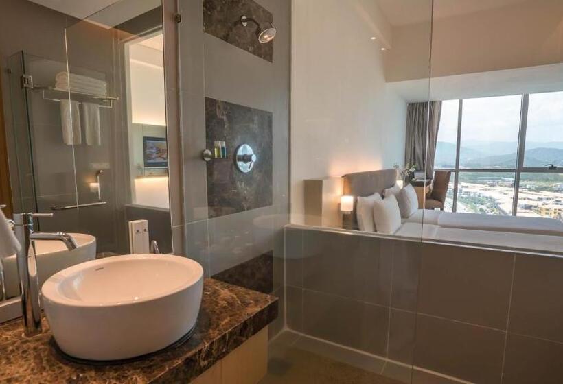 בית מלון כפרי The Klagan Regency