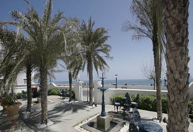 فندق The Promenade
