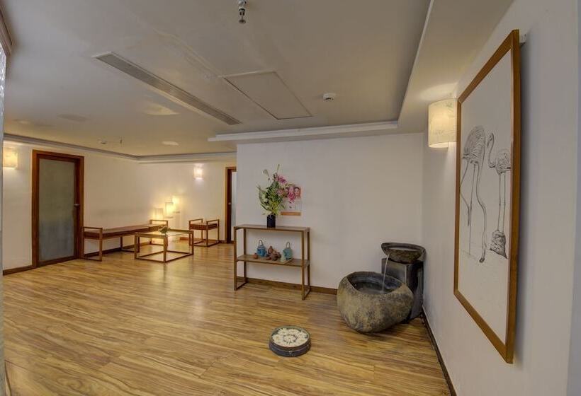 فندق The Promenade