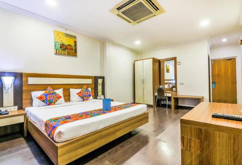 בית מלון כפרי Fab Royal Star