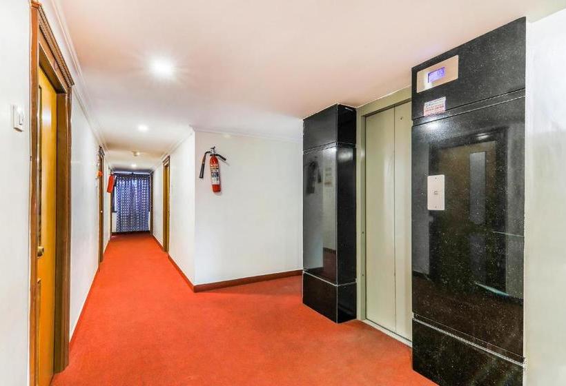 בית מלון כפרי Fab Royal Star