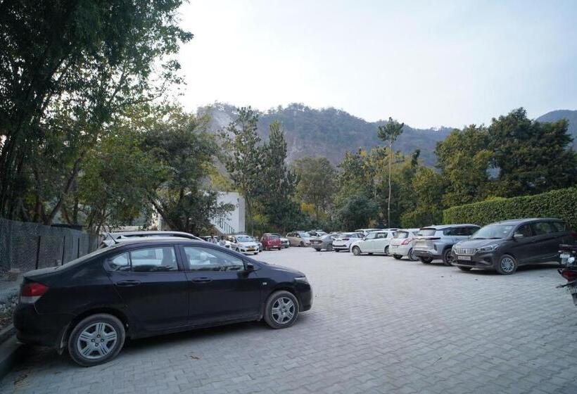 בית מלון כפרי The Solluna Resort