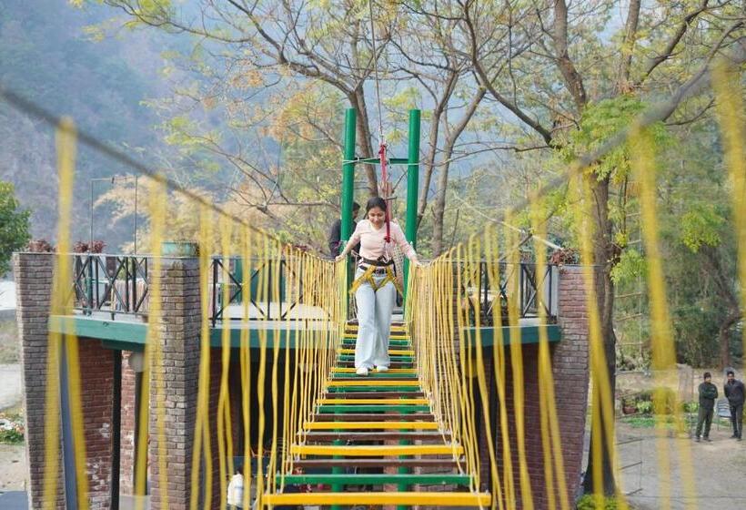 בית מלון כפרי The Solluna Resort