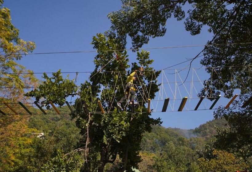 בית מלון כפרי The Solluna Resort