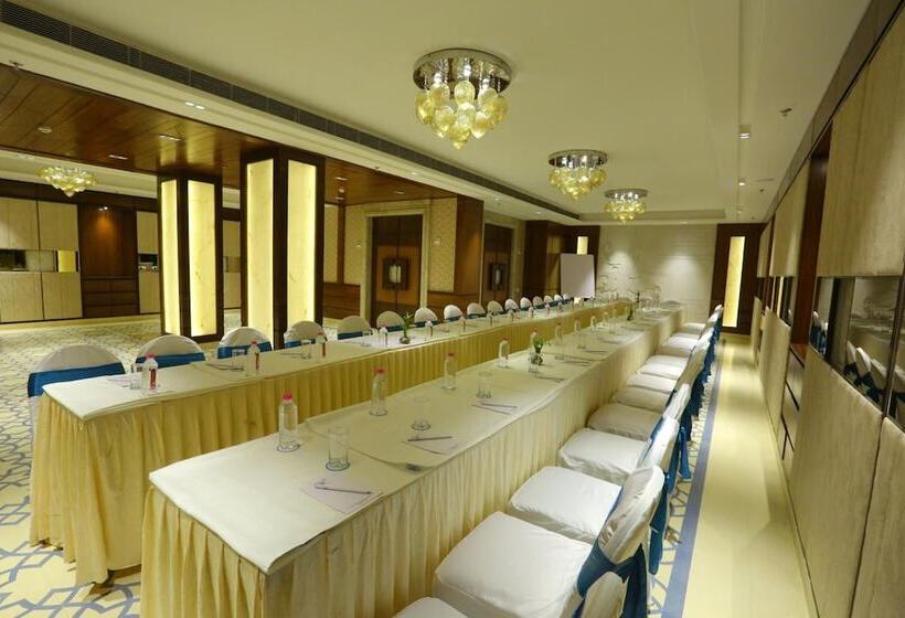 ホテル The Wall Street Beacon, Jaipur