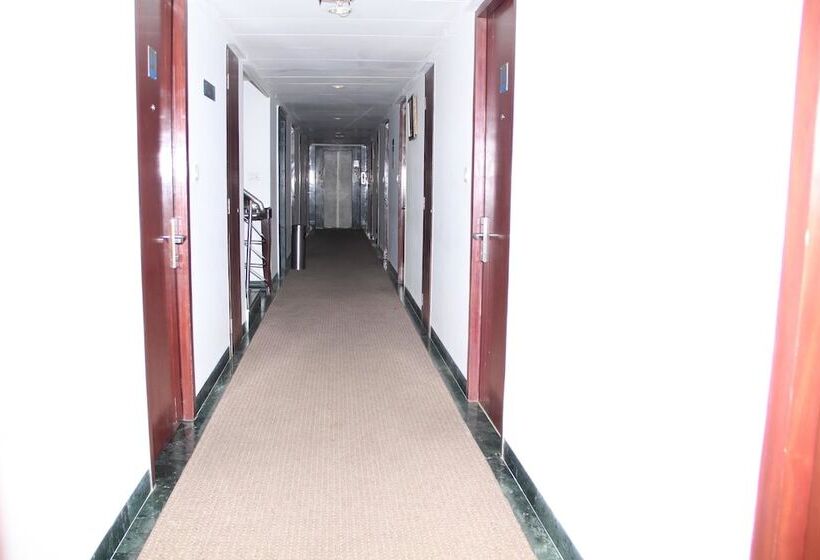 ホテル The Wall Street Beacon, Jaipur