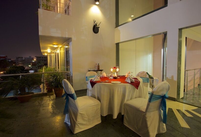 ホテル The Wall Street Beacon, Jaipur