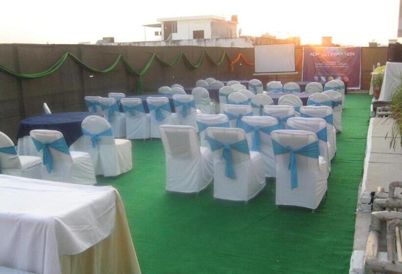 ホテル The Wall Street Beacon, Jaipur