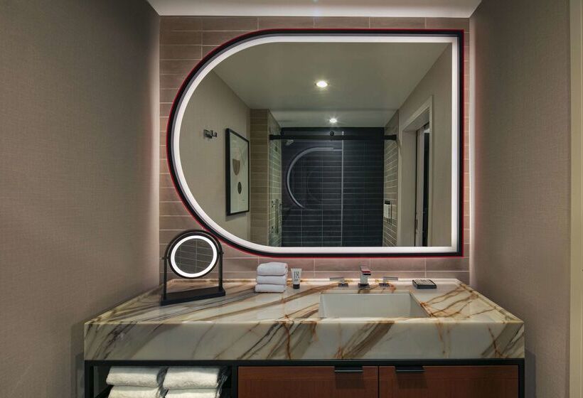 בית מלון כפרי Thewit Chicago, A Hilton