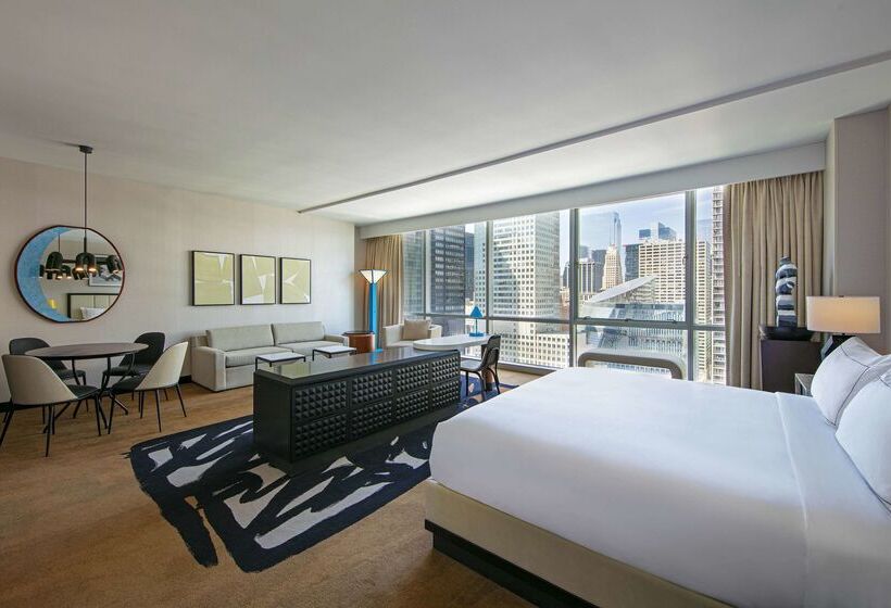 בית מלון כפרי Thewit Chicago, A Hilton