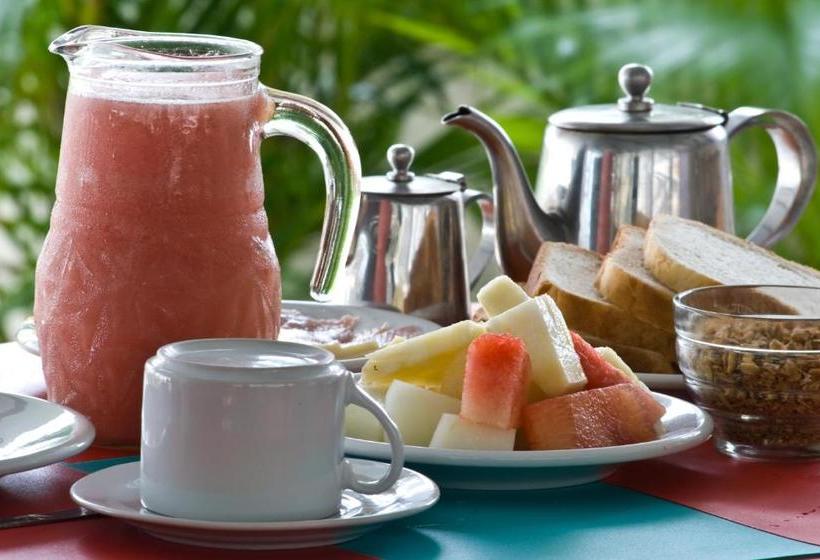 هتل Travel Inn Arembepe Beach