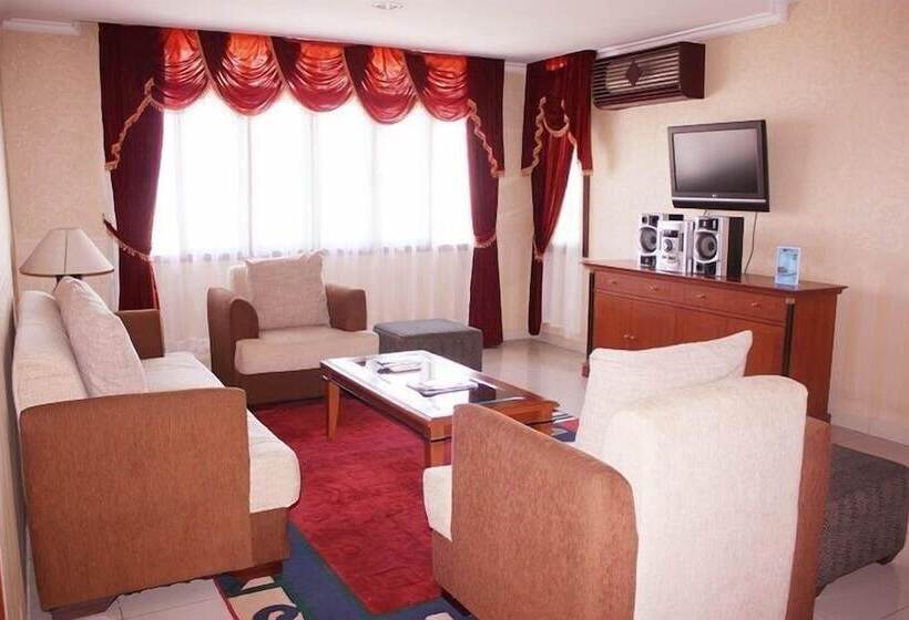 ホテル Travellers Suites Serviced Apartments