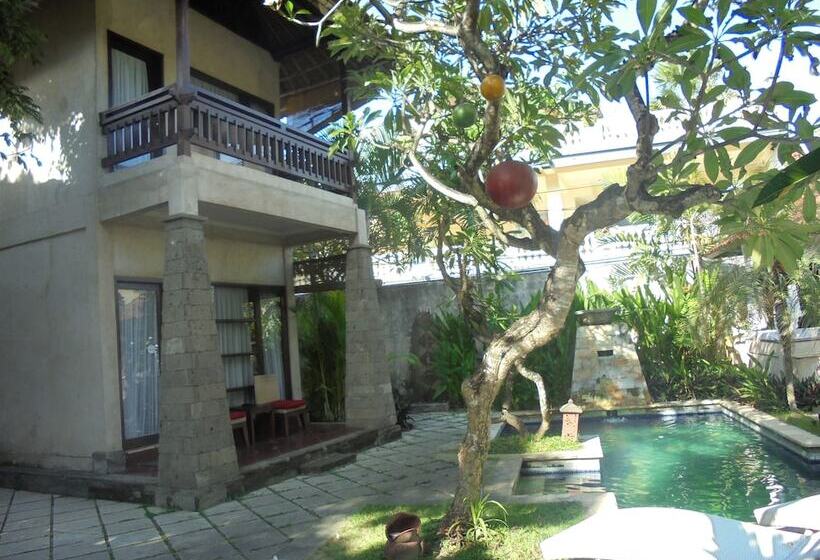 בית מלון כפרי Villa Puri Ayu