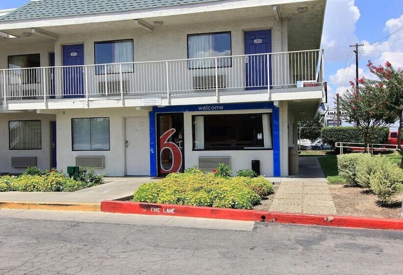 Motel 6 Austin, Tx
