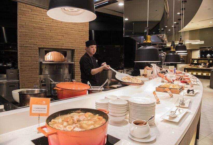 هتل Hyatt Regency Taoyuan International Airport