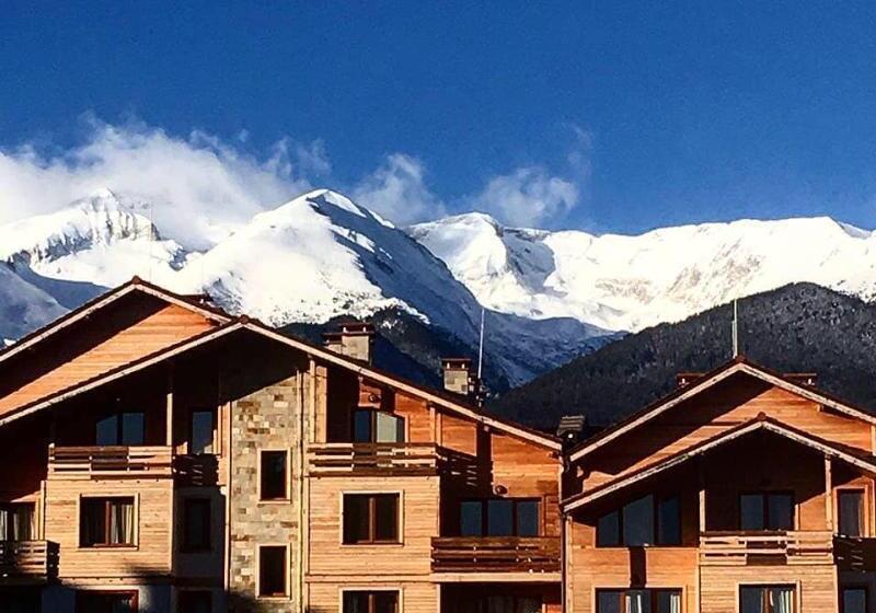 Saint Ivan Ski Apartments