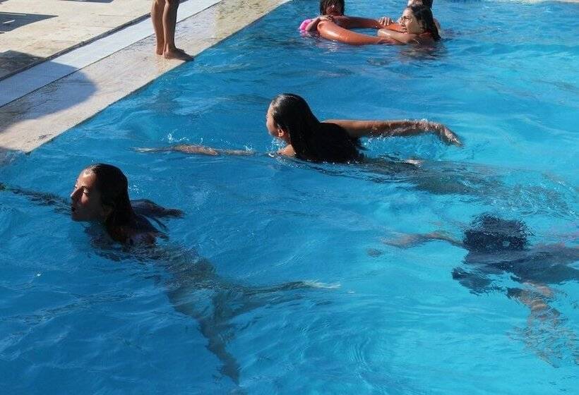 Wa Cesme Farm Hotel Beach Resort & Spa