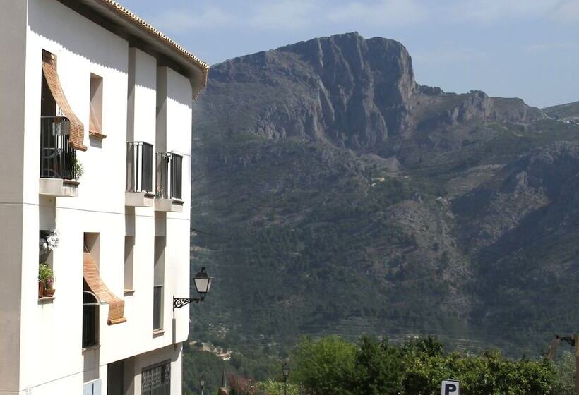 Apartamentos Serrella