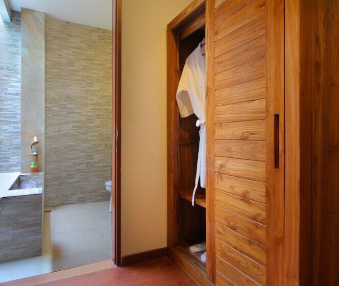 Bali Nyuh Gading Villas