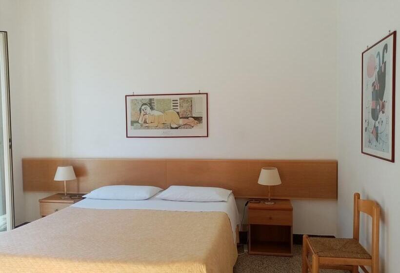 住宿加早餐  Ariston Petit