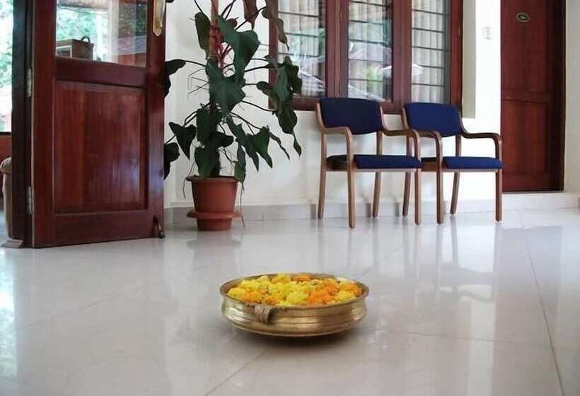 Deshadan Cliff & Beach Resort,varkala