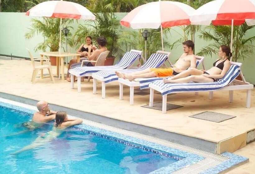 Deshadan Cliff & Beach Resort,varkala