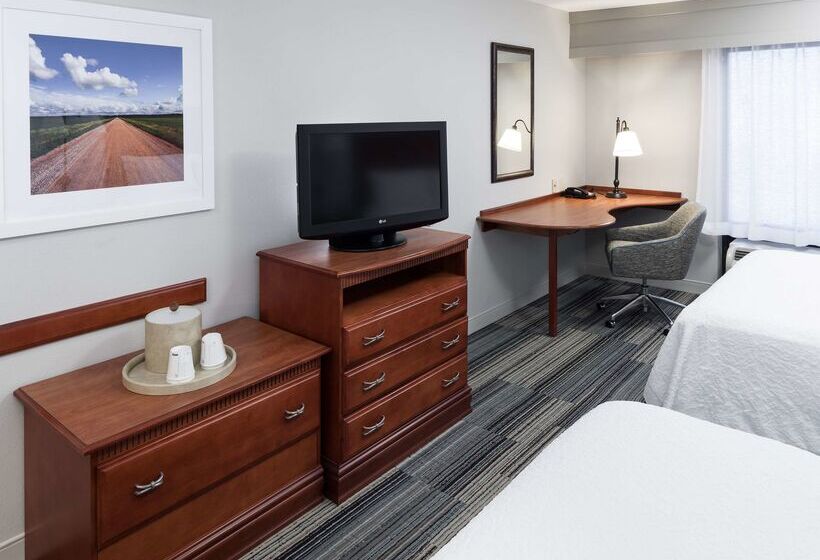 Hampton Inn & Suites Cedar Rapids  North