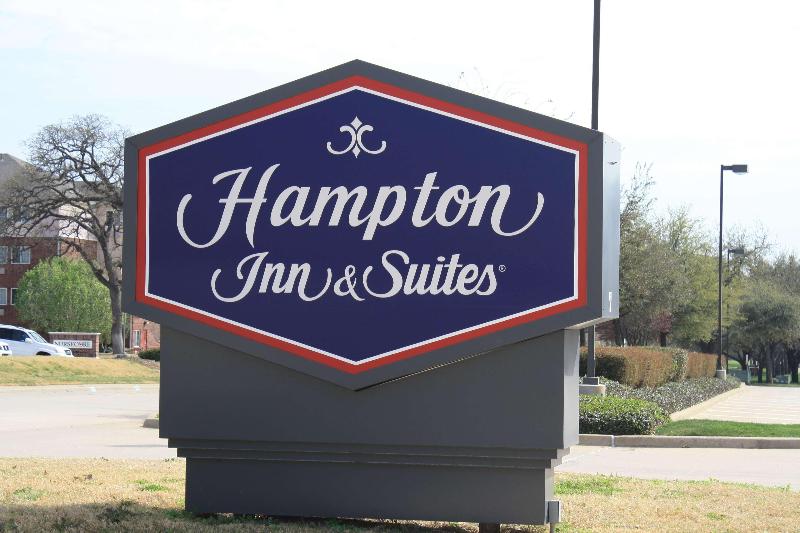 Hampton Inn & Suites Dallas Arlington N Entertainment Dist
