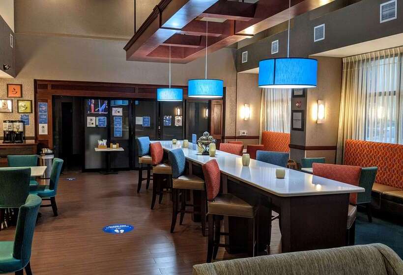 Hampton Inn & Suites Jacksonville   Beach Blvd/mayo Clinic