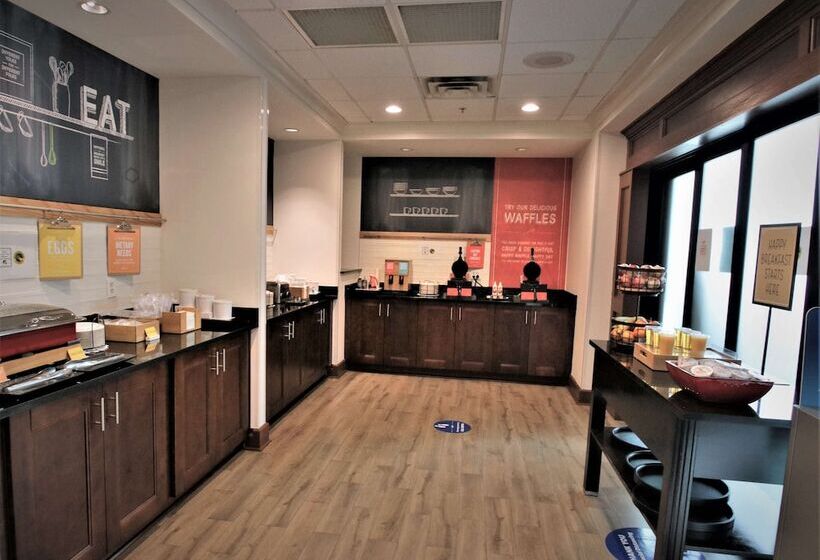 Hampton Inn & Suites Jacksonville   Beach Blvd/mayo Clinic