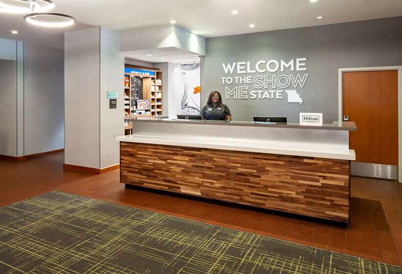 Hampton Inn & Suites St. Louis At Forest Park