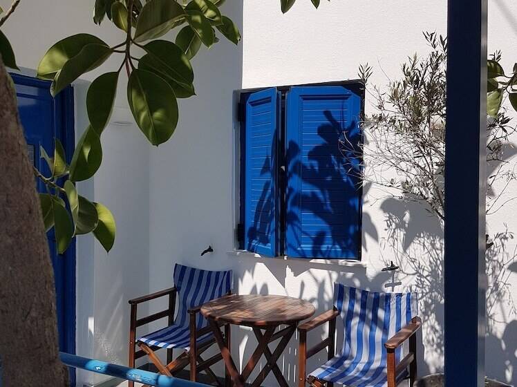 簡易ホテル Pension George