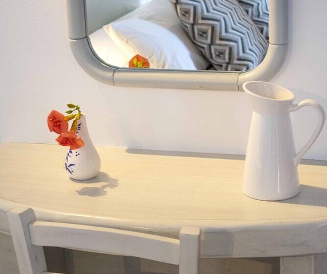 簡易ホテル Pension George