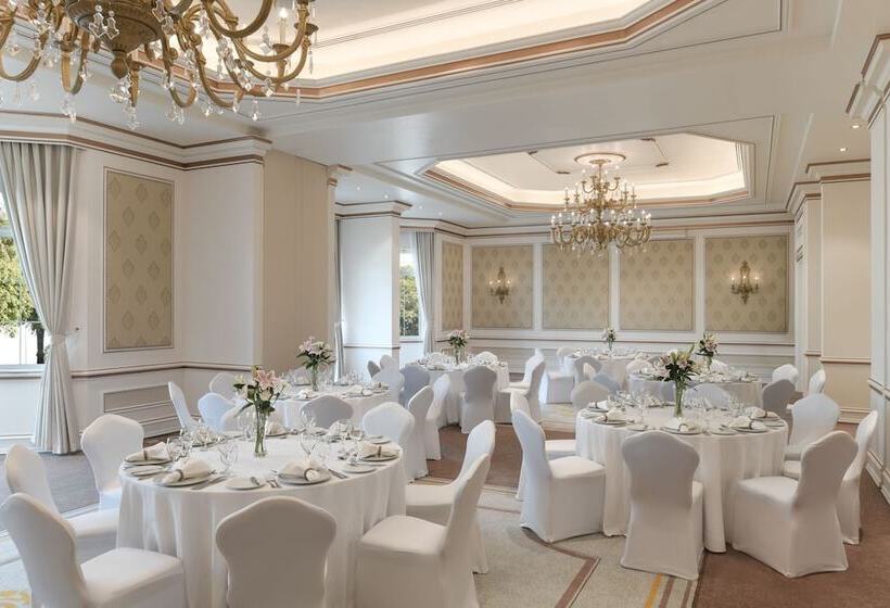 Al Aziziyah Boutique Hotel By The Torch