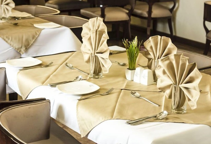 בית מלון כפרי Ambience Executive