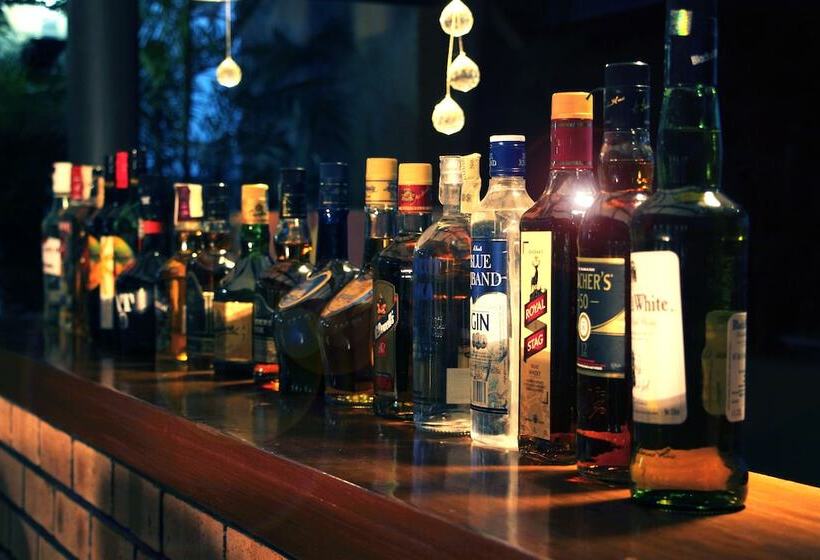 בית מלון כפרי Ambience Executive