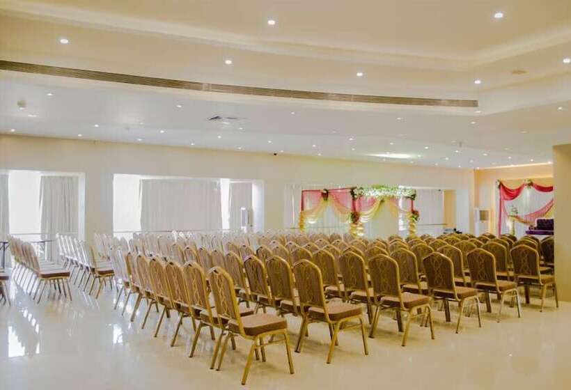 בית מלון כפרי Ambience Executive