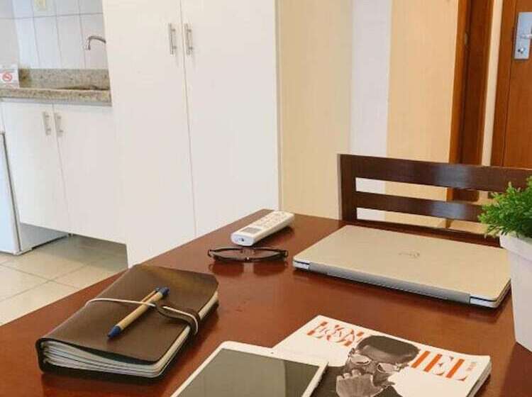 בית מלון כפרי America Towers