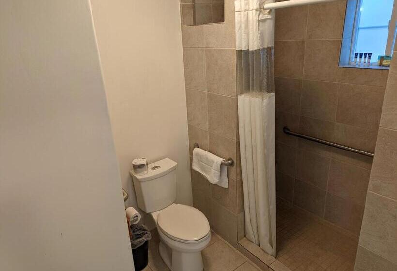 هتل Americas Best Value Inn Oxnard Port Hueneme