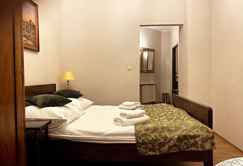 Aparthotel Camea