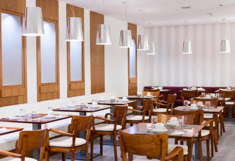 בית מלון כפרי Mena Plaza