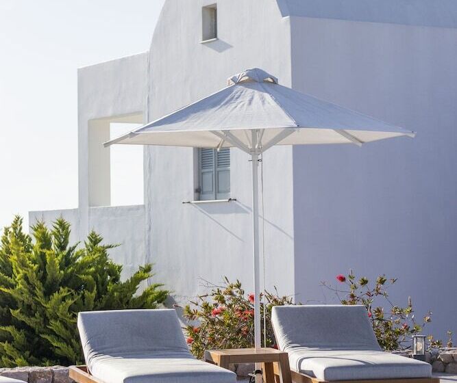 Astro Palace Hotel & Suites