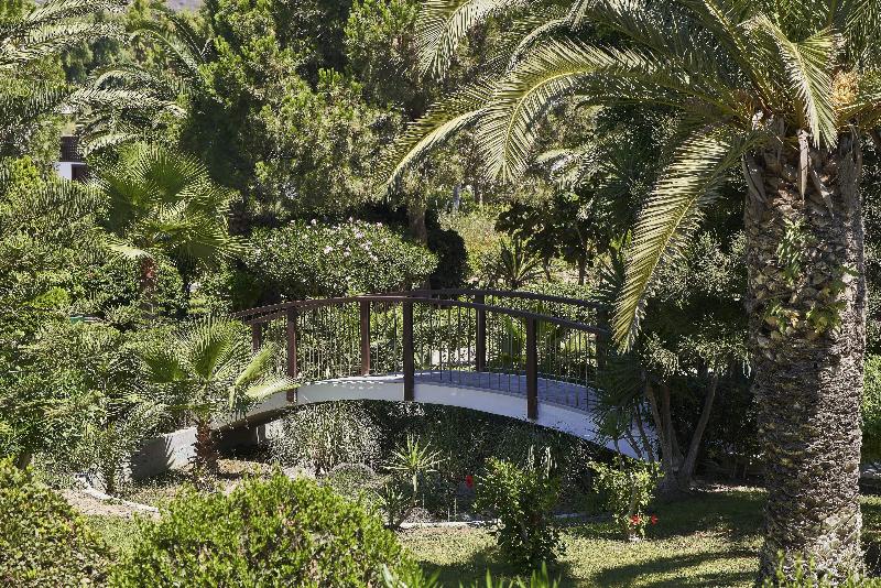 בית מלון כפרי Atlantica Beach Resort Kos